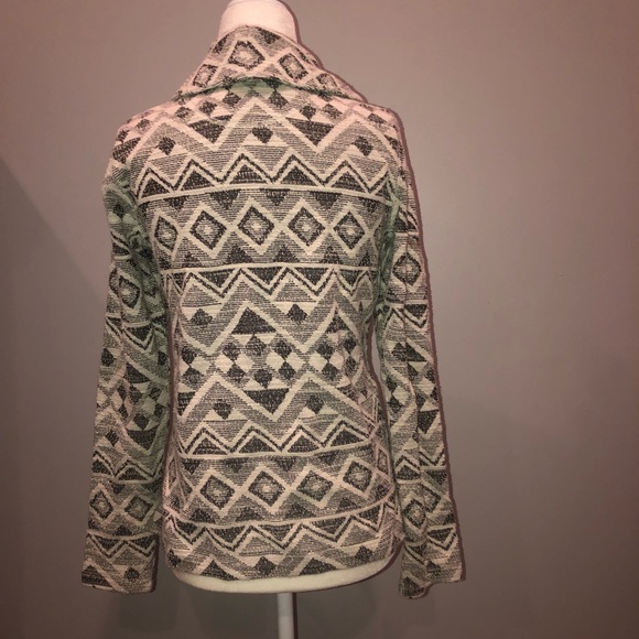 Lucky brand jacket/sweater - Picture 2 of 4